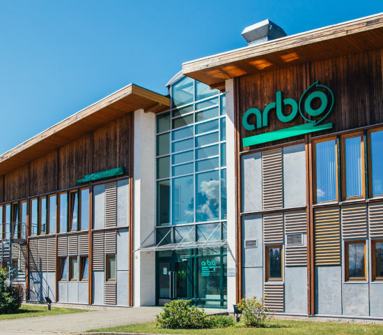 
Крупнейший производитель деревянных окон в Латвии "Arbo Windows" приобрел ведущего производителя деревянных окон в Литве "Arlanga Wood". 